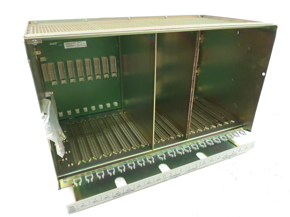 Nortel NTNY1160 Extended Slotted Cable Chassis  NTNY1160-01 Foto 1 de 4