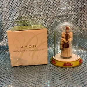 FIGURA EN MINIATURA AVON 2006 MRS. ALBEE PRESIDENT'S CLUB PREMIO VENTAS - Imagen 1 de 1