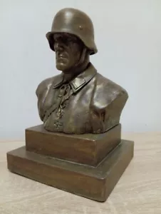 Büste eines deutschen Soldaten aus dem 2. Weltkrieg mit Helm - Bronzefarbe - Bild 1 von 8
