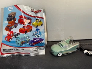 Portachiavi clip borsa personaggio 3D Monogram Disney Pixar Cars Flo serie 60 - Foto 1 di 1