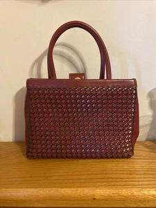 Vintage Relic Woven Leather Bag Red - Picture 1 of 5
