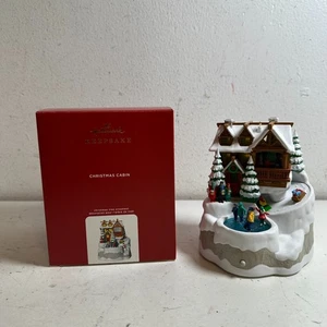 Hallmark Keepsake 2020 cabina de Navidad Navidad clásico árbol de vacaciones adorno - Imagen 1 de 14
