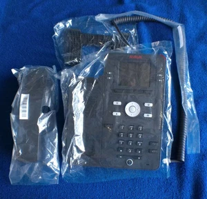 Avaya J139 Telefono VoIP Gigabit a Colori Autoetichettabile 12 Tasti (Alimentatore No... - Foto 1 di 5