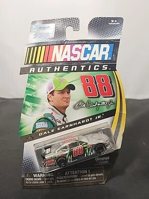 Dale Earnhardt Jr. Diet Dew NASCAR AUTHENTICS Sellado Nuevo En Paquete Original  Foto 1 de 4