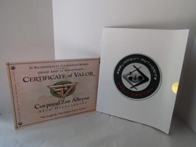 Lote de caja de botín Firefly: certificado de valor cabo Zoe y cartel buscado de Jayne Foto 1 de 4