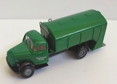 BREKINA 1:87 H0 IN PLASTICA  CAMION BORGWARD B 4500 CAMION RIFIUTI VERDE    4315 - Immagine 1 di 2