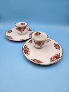 2 Porzellan Teetassen & Snackteller 1989 Robinson English Garden rote Rosen - Bild 1 von 15