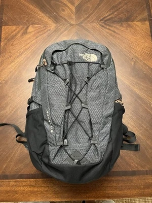 Рюкзак для ноутбука The North Face Borealis черный с золотыми молниями - Изображение 1 из 4