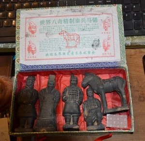 Juego de caja estatuas del ejército chino de terracota - Imagen 1 de 3