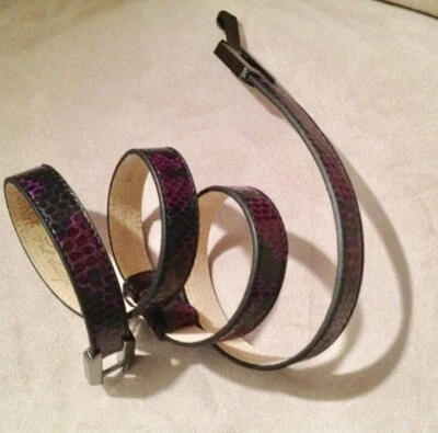 Cinturón de cuero WHBM delgado púrpura negro piel de serpiente con hebilla de metal armado ajustable Foto 1 de 4