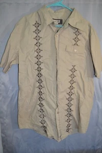 Fossil Men's XL Button Up Short Sleeve Shirt - Picture 1 of 7