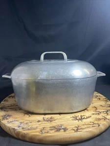 Wagner Ware Sidney O Magnalite 4265-P Girarrosto Pentola da Forno Olandese con Sottopiano e Coperchio - Foto 1 di 8