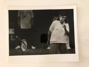 Vtg Original B&W Press Photo Tennis Player Star Open Tournament Action Nike - Picture 1 of 1