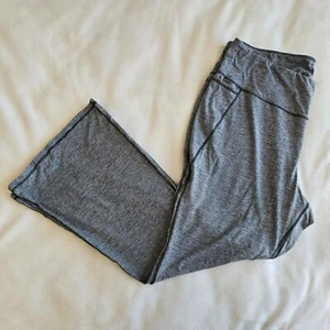 Lane Bryant Livi Active Übergröße 26/28 grau grau meliert ausgestellte Legging Taschen - Bild 1 von 12