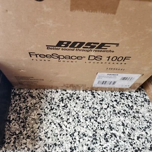 Bose FreeSpace DS 100F Loudspeaker - White - Picture 1 of 1