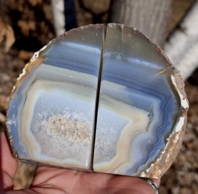 BLUE BRAZILIAN AGATE- BOOKENDS 1ILB 13.4OZ, BEAUTIFUL DISPLAY AGATE - Image 1 of 2