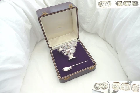 RARE CASED QE II HM STERLING SILVER ROMAN BOWL AND SPOON 1971 Cover