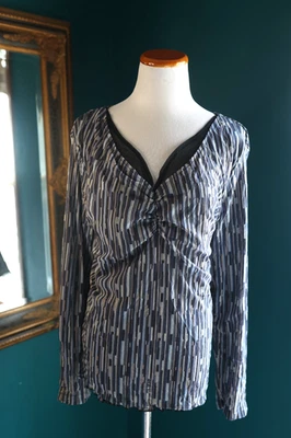 Merona Y2K Manga Larga Azul Pullover Malla Babydoll Cuello en V Top Geométrico Talla 2X Foto 1 de 4