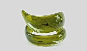 Vintage Bracelet Artistic Plastic Dark Green Smooth Bangle - Picture 1 of 9
