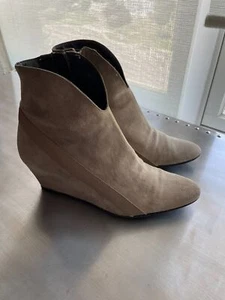 Pre-owned Robert Clergerie Gray Suede Ankle Booties Wedge SZ 7 Made in France - Picture 1 of 8