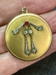 WUNDERSCHÖNER ART DECO ANHÄNGER MIT GOLDFÜLLUNG UND GLÄNZENDEN STRASSSTEINEN MIT FOTOVERSCHLUSS.c 1910 - Bild 1 von 6