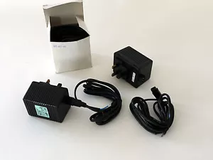 HONG KONG STYLE 12 VOLT ELECTRONIC TRANSFORMER PLUG SET 240V AC INPUT 12V OUTPUT - Picture 1 of 3