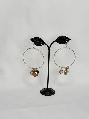 Pendientes de aro colgantes de oro rosa glaseado con piedras rosas Foto 1 de 4