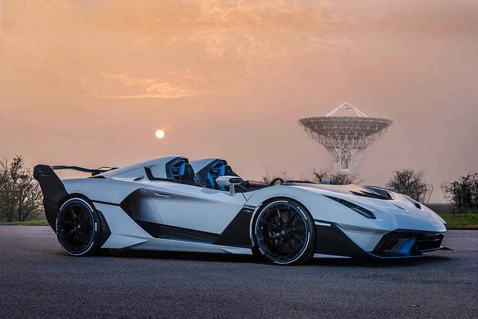 1:18 MR 无 BBR D&G AMALGAM LAMBORGHINI SC20 光面白色意大利限量版 05/299 — 第 1/4 张图片