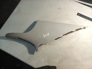Mercedes E320 W211 2003 cuarto trasero derecho pilar C superior gamuza A2116901425 fabricante de equipos originales - Imagen 1 de 13