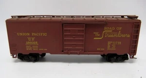 Coche de carga Roundhouse escala HO Union Pacific con acopladores Kadee, camiones con muelles ¡BONITO! - Imagen 1 de 1