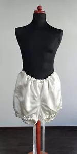 Kurze Pumphose Cremefarbene Satin Hose Renaissance Theaterkostüm Kostümfundus - Bild 1 von 7