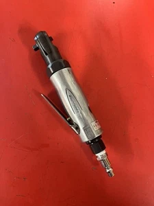 Blue Point 1/4 pulgada. Air Ratchet AT203 bajo uso - Imagen 1 de 4