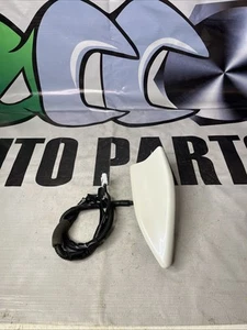 Antena de radio ACURA RDX 2014-2015 Shark Fin Rood blanca 39150-tx4-a011-m1 OEM - Imagen 1 de 14