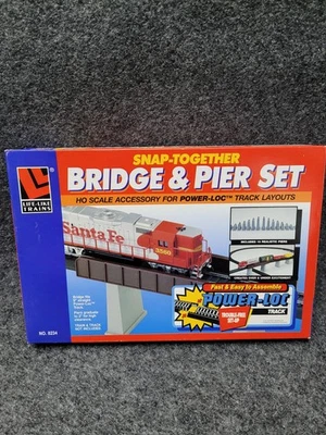 Life-Like Trains Bridge & Pier Set HO Scale Power-Loc Track Accessory No. 8234 - Image 1 of 4