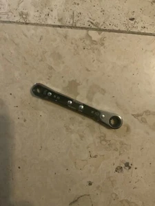Snap On Spline Ratcheting Box Wrench 1/4” + 5/16” RES810C - Picture 1 of 2