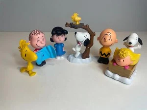 Peanuts McDonald Bundle 2015 Snoopy Charlie Linus Woodstock - Picture 1 of 9