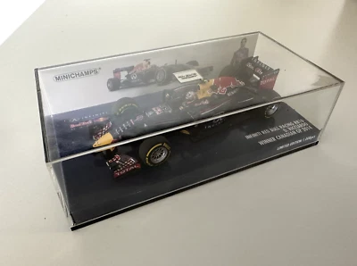MINICHAMPS Infiniti Red Bull Racing RB10 D.Ricciardo Winner Canadian GP 2014 - Image 1 of 4