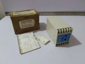 CROMPTON 252-PBBU-FABX RELAY LR 52592 252PBBUFABX TRANSDUCER TRIP RELAY - Picture 1 of 4
