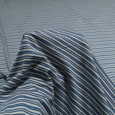 Weicher Baumwoll Jersey Meterware mit Streifen Muster Bekleidungsstoff mit EL - Bild 1 von 3