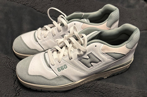 New Balance BB550NED US M taglia 12 nuovo senza scatola ginepro bianco