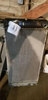 Radiador 8-454 17" alto para camioneta Chevrolet 3500 88-93 2003293 Foto 1 de 2