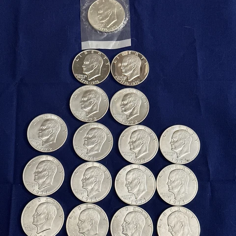 17 BU 40% Silver Eisenhower Dollars 3 Bicentennial 1976S , 3  1972S  11 1971S Cover