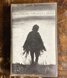 NEIL YOUNG -Harvest Moon - Cassette  Oct-1992 Reprise) - Picture 1 of 7