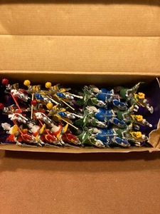 BRITAINS, VTG 18 PC MOUNTED SILVER KNIGHTS, KNIGHTS OF THE SWORD #7938, NIB! - Picture 1 of 3