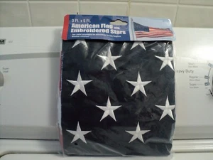 US American Flag Embroidered Stars 2 Metal Grommets Weather resistant 3' x 5' - Picture 1 of 2