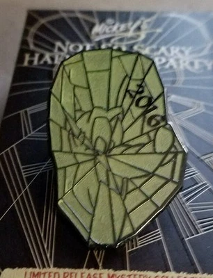 Pin Disney Plutón MNSSHP Caja Misteriosa LR Pin 2016 Brilla en la Oscuridad ENVÍO GRATUITO Foto 1 de 3