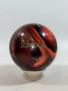 Bola de boliche Ebonite Tornado 12 lb Fiery Spacey Fireball perforada hecha en EE. UU. - Imagen 1 de 11