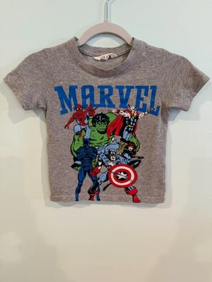 H&M Boys Short Sleeve Marvel Top -Size 4-6Y - FREESHIP - Image 1 of 4