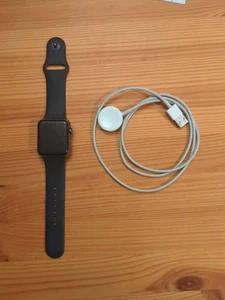 Apple Watch Series 3 42mm Aluminium - Bild 1 von 3