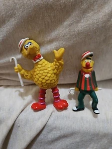 Sesame Street Barbershop Quartet 2 Vintage Figure Set Bert Big Bird - Picture 1 of 2